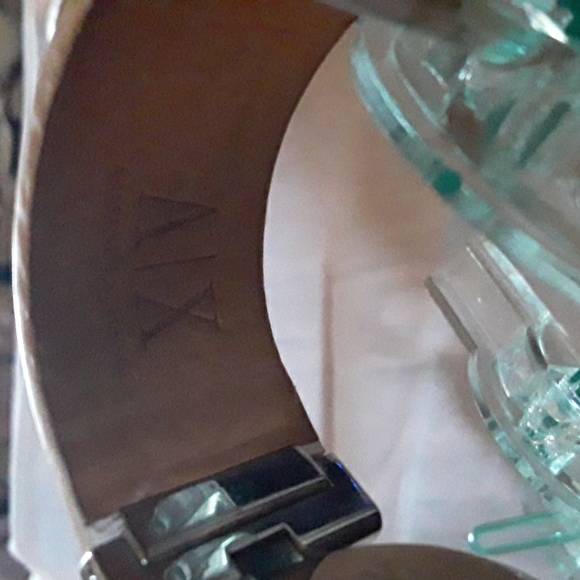 Armani NWOT Watch - Picture 3 of 8